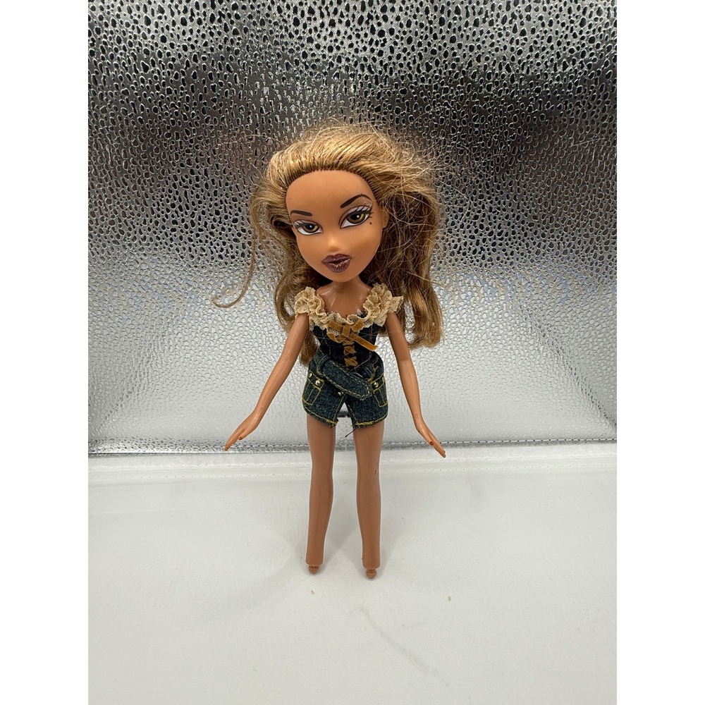 Bratz‎ Doll Denim Dress Outfit Blonde Hair 2001 MGA Entertainment Toy